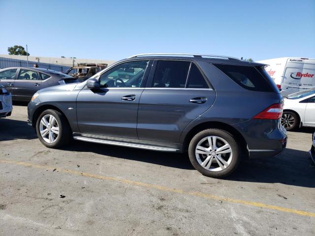4JGDA5HB1CA043001 - 2012 MERCEDES-BENZ ML 350 4MATIC GRAY photo 2