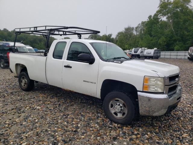 1GCHC49KX9E109927 - 2009 CHEVROLET SILVERADO C2500 HEAVY DUTY WHITE photo 4