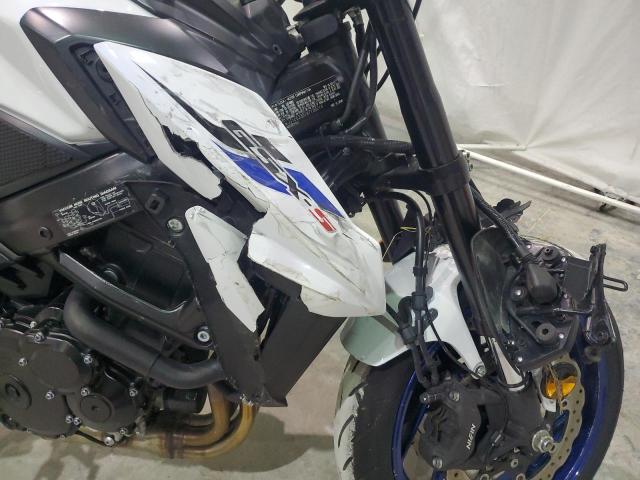 JS1C533D1K7100210 - 2019 SUZUKI GSX-S750 M WHITE photo 9