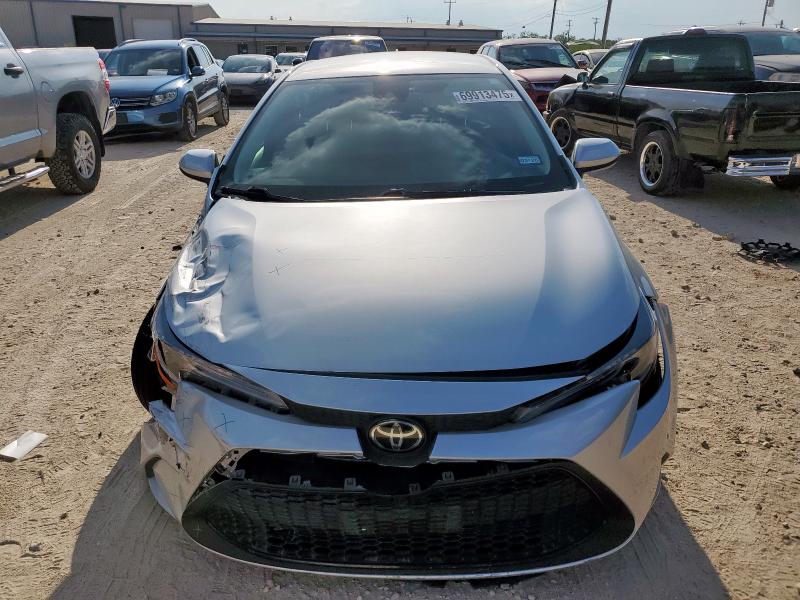 JTDEPMAE8NJ220670 - 2022 TOYOTA COROLLA LE 银色 照片 5