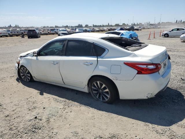 1N4AL3AP2GC272802 - 2016 NISSAN ALTIMA 2.5 WHITE photo 2