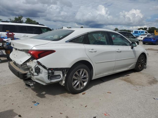 4T1JZ1FB0MU057723 - 2021 TOYOTA AVALON XLE Белый фото 3