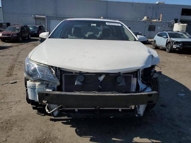 4T4BF1FK4DR291589 - 2013 TOYOTA CAMRY L WHITE photo 5