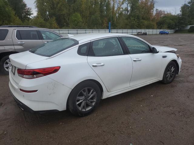 5XXGT4L31KG317662 - 2019 KIA OPTIMA LX YELLOW photo 3