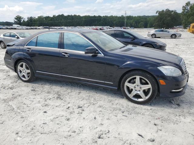 WDDNG8GB7AA343722 - 2010 MERCEDES-BENZ S 550 4MATIC BLACK photo 4