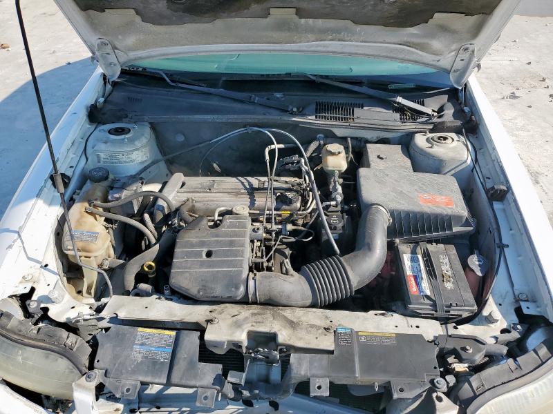 1G1ND52F24M522631 - 2004 CHEVROLET CLASSIC WHITE photo 11