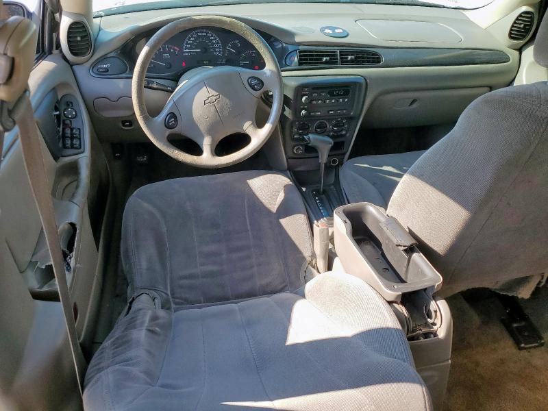 1G1ND52F24M522631 - 2004 CHEVROLET CLASSIC WHITE photo 8