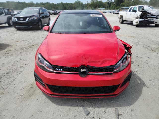 3VW547AU0JM267235 - 2018 VOLKSWAGEN GTI S RED photo 5