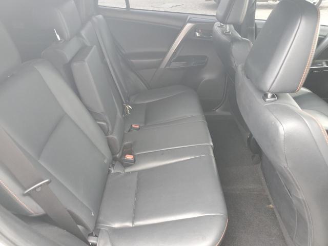 JTMNFREV9HJ710534 - 2017 TOYOTA RAV4 SE 白色 照片 11