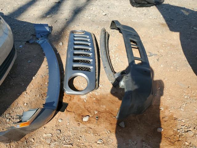 1C4NJPBA5GD588840 - 2016 JEEP PATRIOT SPORT GRAY photo 13