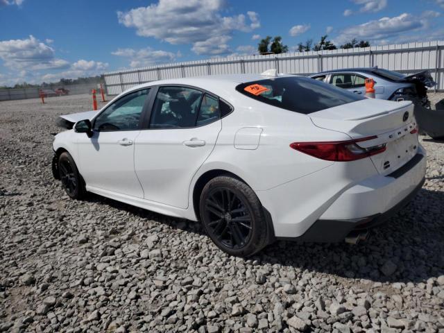 4T1DBADK1SU021606 - 2025 TOYOTA CAMRY XSE أبيض صورة 2