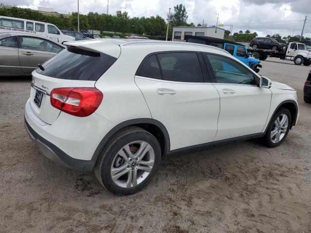 WDCTG4GB5JJ452555 - 2018 MERCEDES-BENZ GLA 250 4MATIC WHITE photo 3