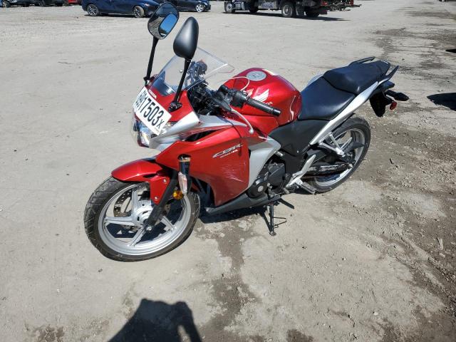 MLHMC4100C5205126 - 2012 HONDA CBR250 R RED photo 2