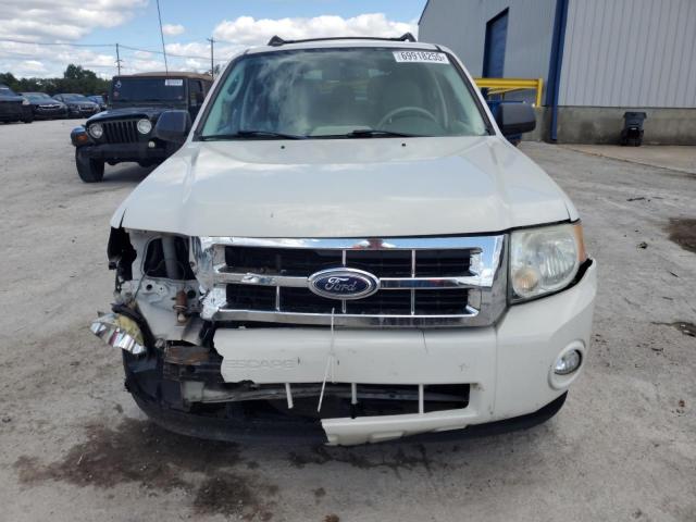 1FMCU0D70BKB21879 - 2011 FORD ESCAPE XLT WHITE photo 5