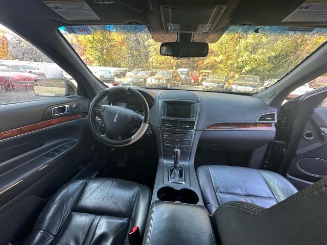 2LMHJ5NK0FBL03293 - 2015 LINCOLN MKT BLACK photo 9