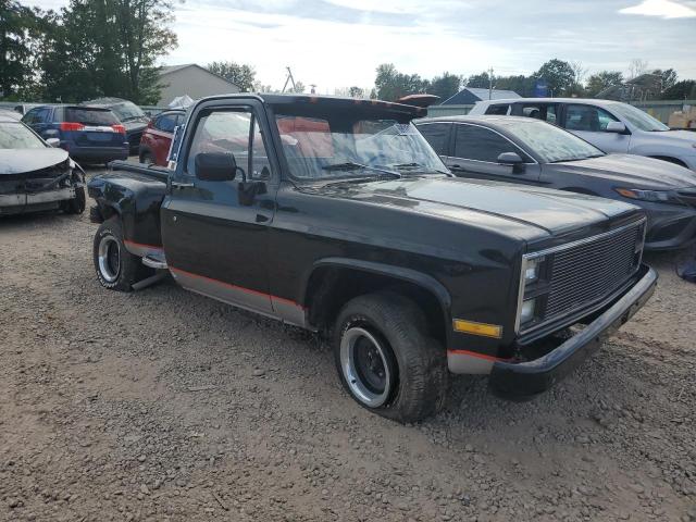 2GCDC14H0D1105078 - 1983 CHEVROLET C10 BLACK photo 4