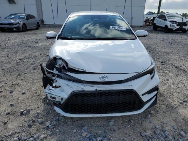 5YFS4MCE6PP152425 - 2023 TOYOTA COROLLA SE Սպիտակ լուսանկար 5