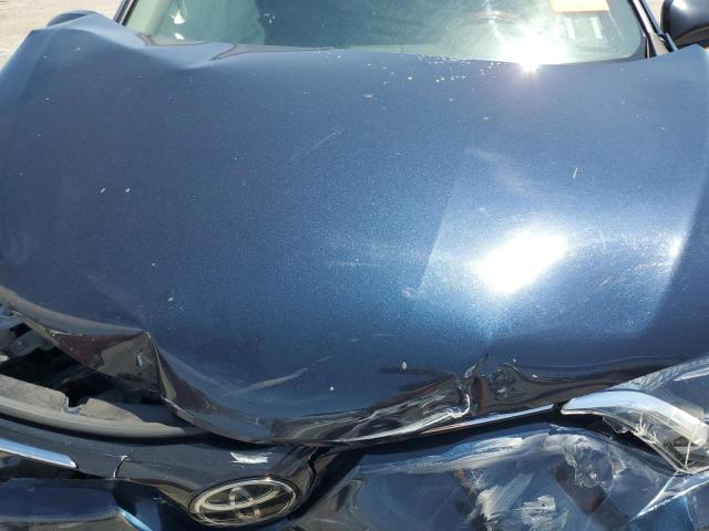 JTMZFREV2HJ146842 - 2017 TOYOTA RAV4 LE ლურჯი ფოტო 12