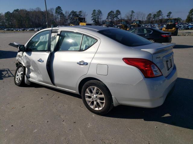 3N1CN7APXHL828464 - 2017 NISSAN VERSA S SILVER photo 2