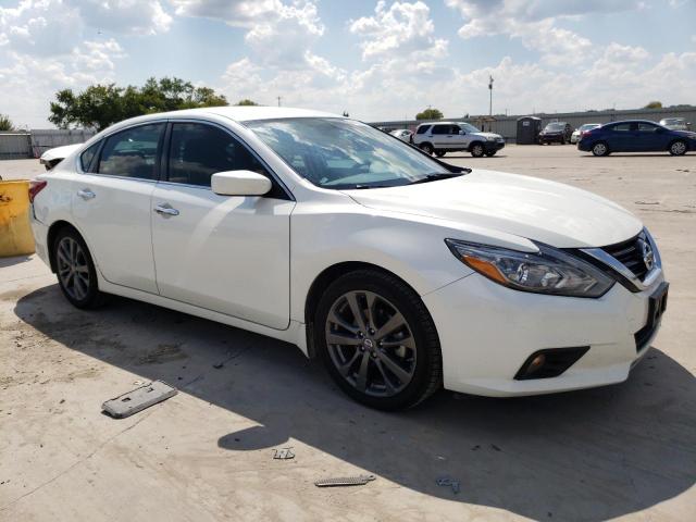 1N4AL3AP7JC247420 - 2018 NISSAN ALTIMA 2.5 WHITE photo 4