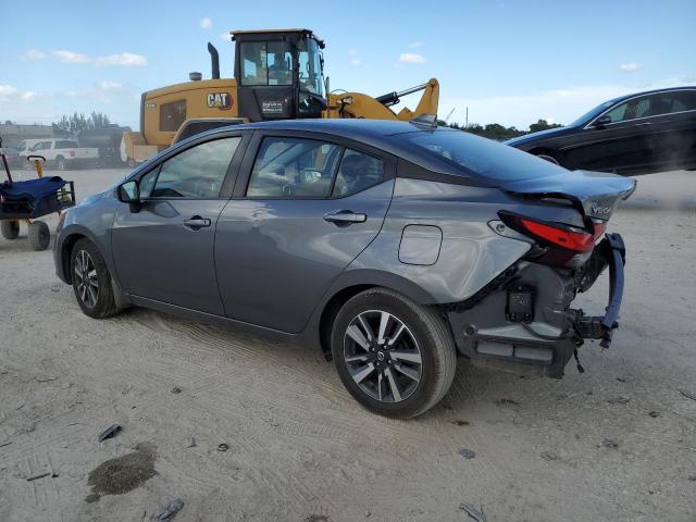 3N1CN8EV4LL876596 - 2020 NISSAN VERSA SV GRAY photo 2