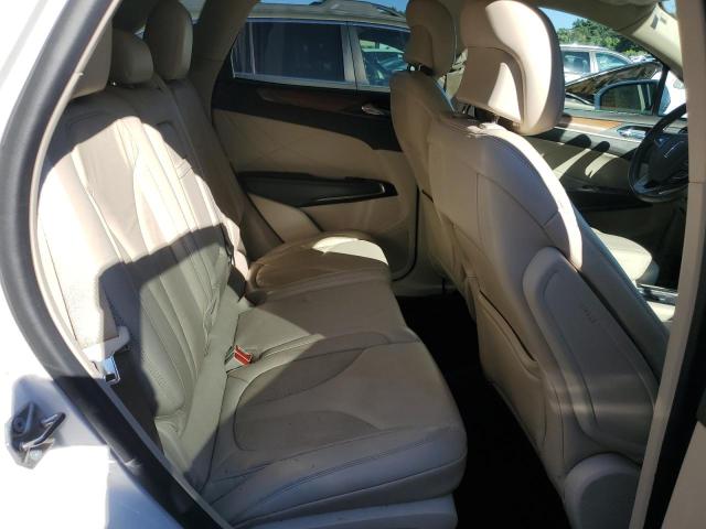 5LMCJ2D99JUL01092 - 2018 LINCOLN MKC SELECT 白色 照片 11