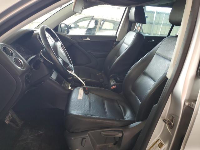 WVGAV7AX9AW524333 - 2010 VOLKSWAGEN TIGUAN S SILVER photo 7