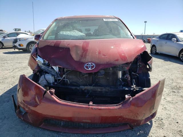 5TDYK3DC3BS004580 - 2011 TOYOTA SIENNA XLE MAROON photo 5