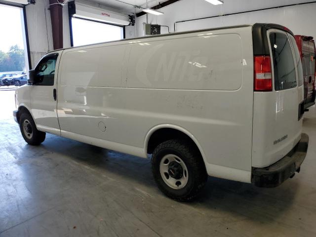 1GTZ7HFG8H1144195 - 2017 GMC SAVANA G3500 WHITE photo 2