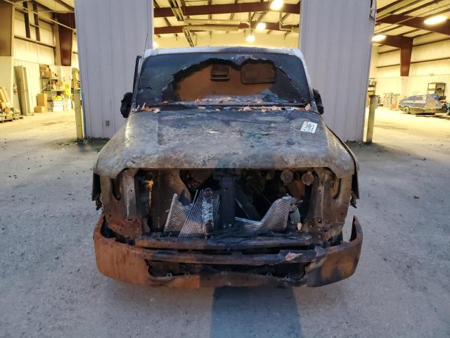 1N6BF0KY2MN801576 - 2021 NISSAN NV 2500 S BURN photo 5