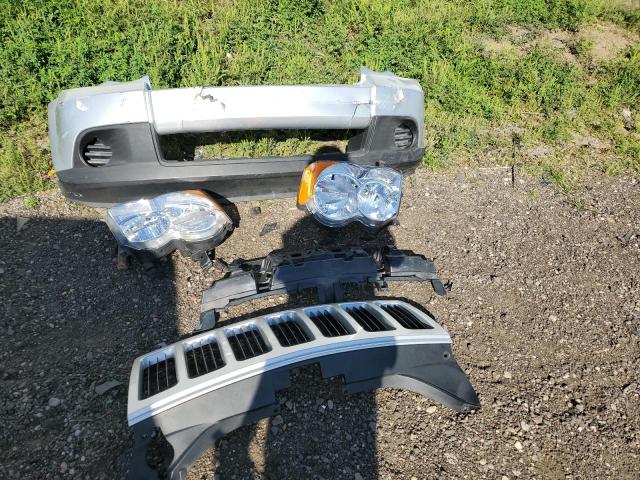 1J8GR48K68C192013 - 2008 JEEP GRAND CHER LAREDO 银色 照片 13