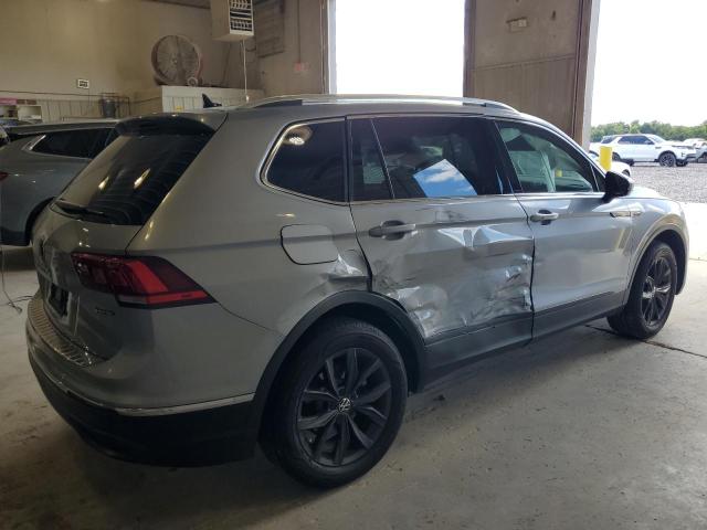3VV2B7AX6NM031069 - 2022 VOLKSWAGEN TIGUAN SE ვერცხლისფერი ფოტო 3