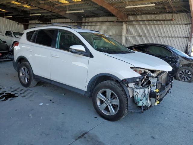 2T3WFREV0FW189108 - 2015 TOYOTA RAV4 XLE WHITE photo 4