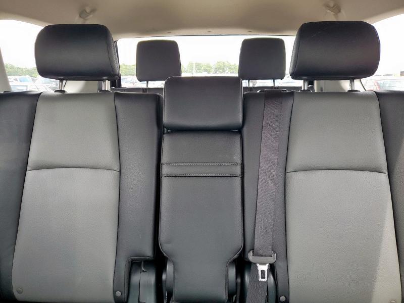 JTEFU5JR5P5296067 - 2023 TOYOTA 4RUNNER SR5 GRAY photo 10