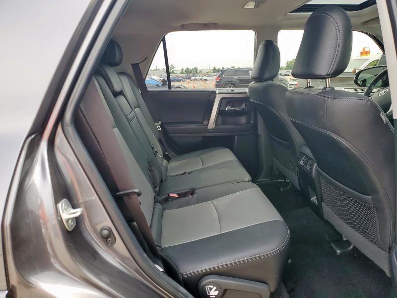 JTEFU5JR5P5296067 - 2023 TOYOTA 4RUNNER SR5 GRAY photo 11