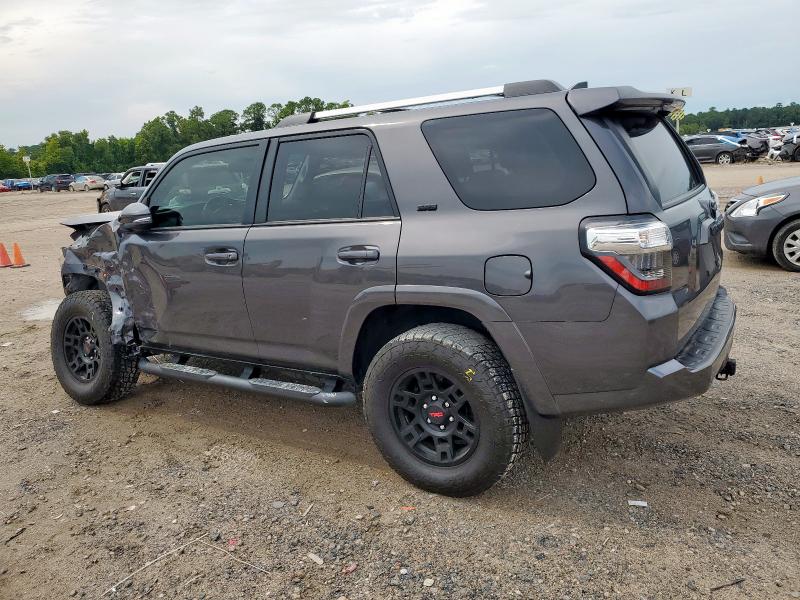 JTEFU5JR5P5296067 - 2023 TOYOTA 4RUNNER SR5 GRAY photo 2
