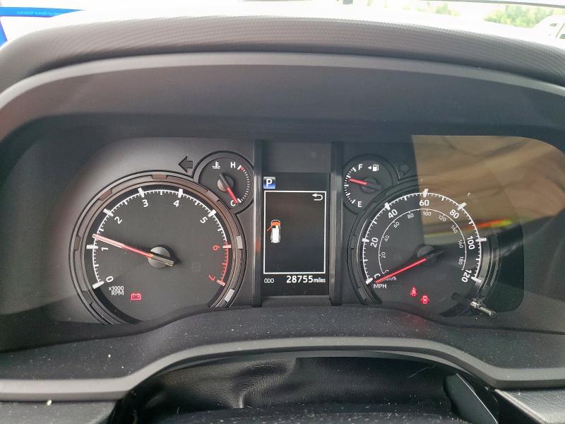 JTEFU5JR5P5296067 - 2023 TOYOTA 4RUNNER SR5 GRAY photo 9