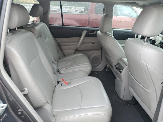 5TDBK3EH2DS211352 - 2013 TOYOTA HIGHLANDER BASE ნაცრისფერი ფოტო 11