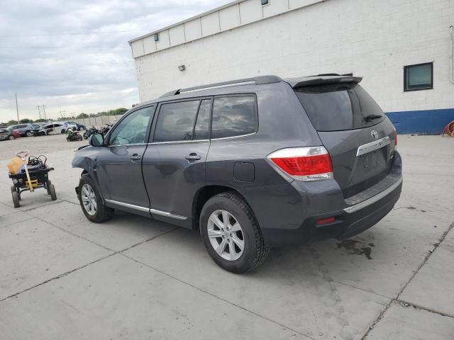 5TDBK3EH2DS211352 - 2013 TOYOTA HIGHLANDER BASE ნაცრისფერი ფოტო 2