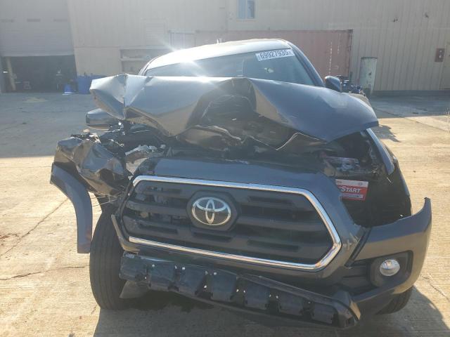 3TMBZ5DN6KM017712 - 2019 TOYOTA TACOMA DOUBLE CAB Siyah fotoğraf 5