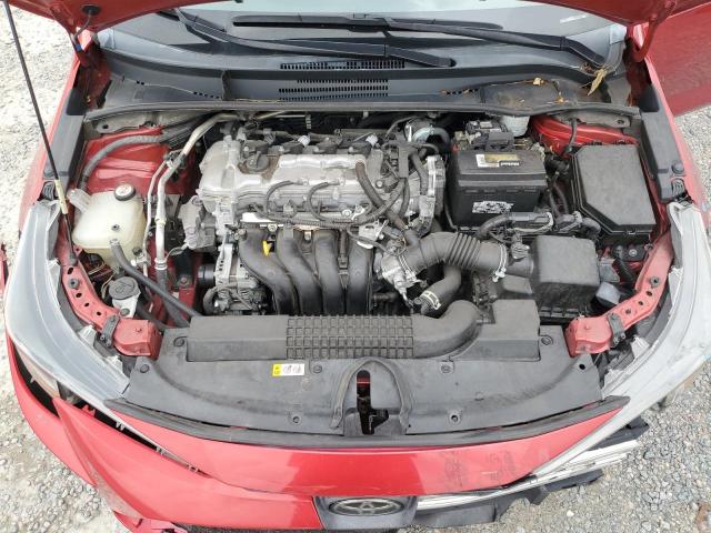 5YFEPMAE8MP231940 - 2021 TOYOTA COROLLA LE RED photo 11