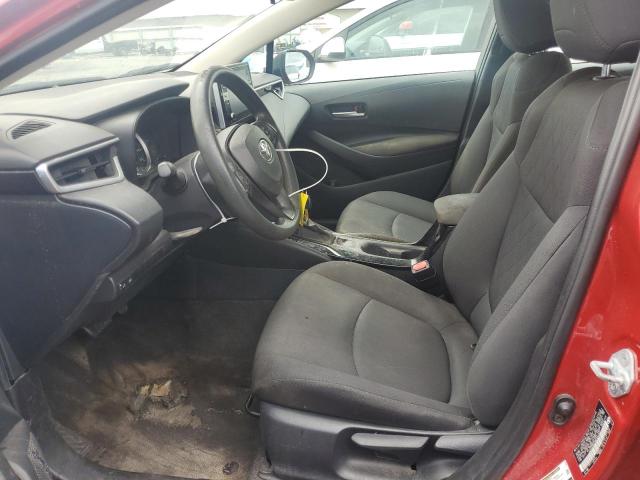 5YFEPMAE8MP231940 - 2021 TOYOTA COROLLA LE RED photo 7