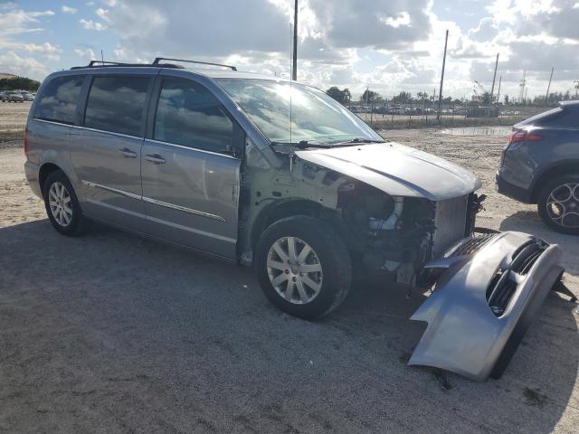 2C4RC1BG3DR736909 - 2013 CHRYSLER TOWN & COU TOURING GRAY photo 4