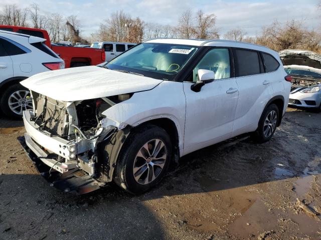 5TDGZRBH9NS186945 - 2022 TOYOTA HIGHLANDER XLE WHITE photo 1