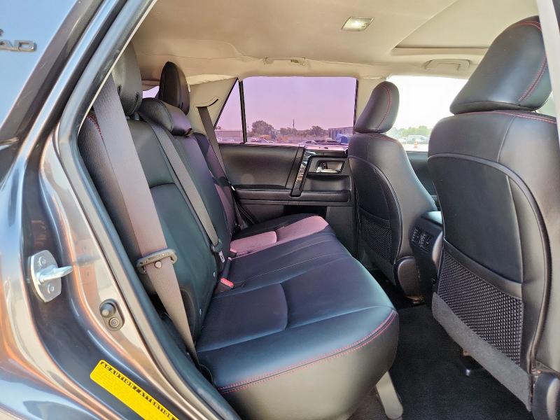 JTEBU5JR9H5470870 - 2017 TOYOTA 4RUNNER SR5/SR5 PREMIUM 石墨色 照片 11