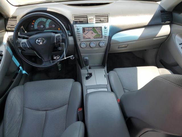 4T1BK3EK7BU620690 - 2011 TOYOTA CAMRY SE WHITE photo 8