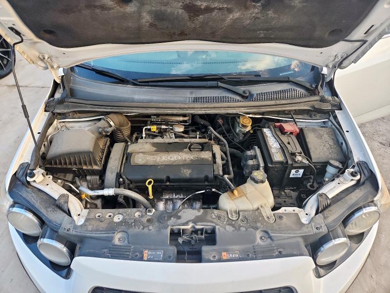 1G1JC5SHXC4153907 - 2012 CHEVROLET SONIC LT WHITE photo 11