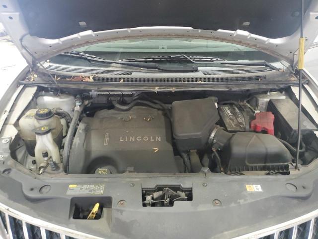 2LMDJ8JK2DBL22723 - 2013 LINCOLN MKX SILVER photo 12