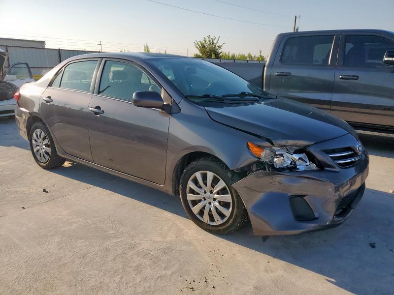 JTDBU4EEXDJ117951 - 2013 TOYOTA COROLLA BASE Boz foto 4