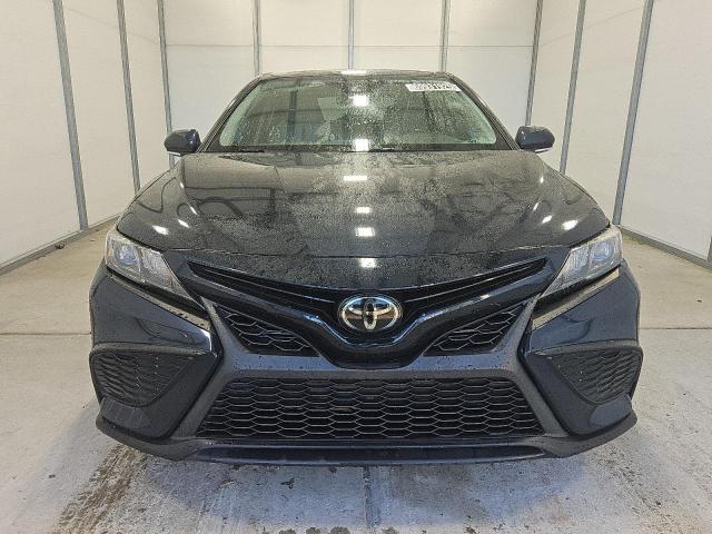 4T1T11AK6MU575844 - 2021 TOYOTA CAMRY SE 蓝色 照片 5